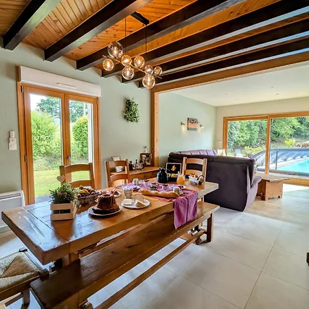 Familiale Avec Piscine Et à - Fr-1-589-708 * Anould