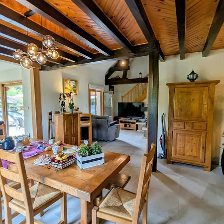 Familiale Avec Piscine Et à - Fr-1-589-708